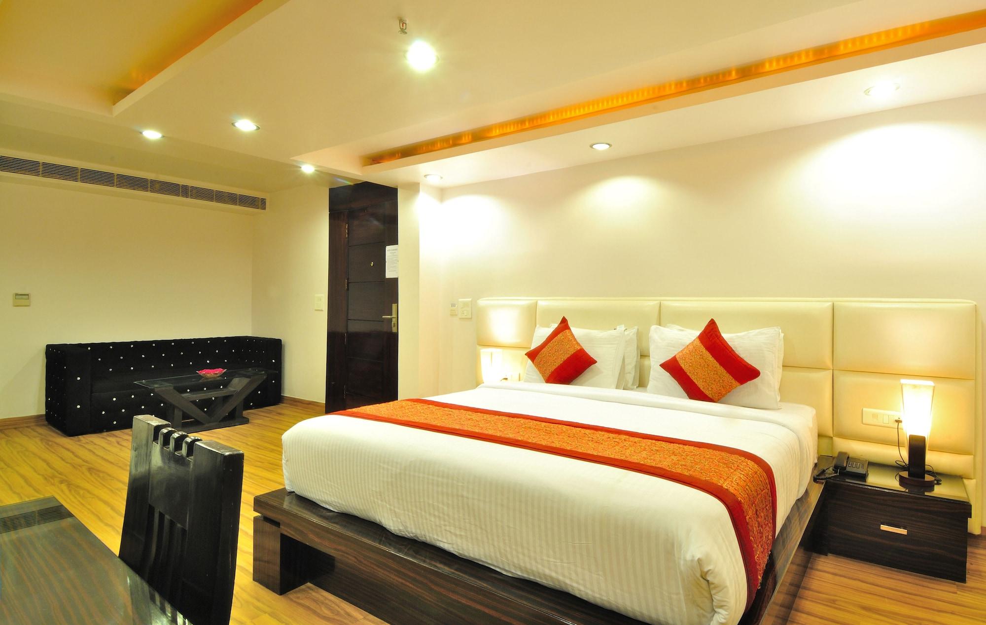 Hotel Elegance Нью-Дели Экстерьер фото
