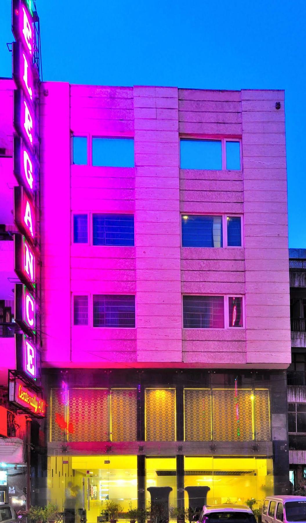 Hotel Elegance Нью-Дели Экстерьер фото